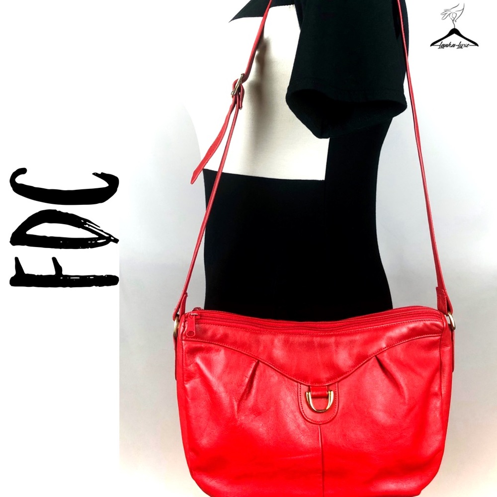 Vintage Red Leather 90’s Shoulder Bag By FDC